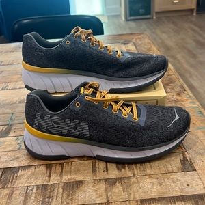 Hoka One One Cavu Running Shoes